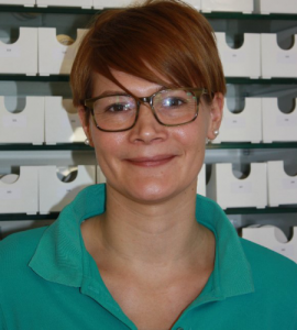 Frau Schwiperich - Labor & kieferorthopaedische Fachassistentin in der kieferorthopaedischen Praxis Smile & More in Bonn - Bad Godesberg